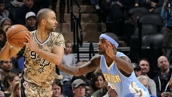 科尔公开认怂？考辛斯深夜发声怒斥科尔：你才是金州最大的毒瘤！