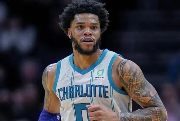 米格尔·卡布瑞拉在 2022 年 4 月击出生涯第 3000 安，成为历史上第 33 位三千安俱乐部成员