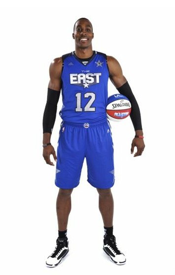 篮球——NBA常规赛：猛龙不敌马刺