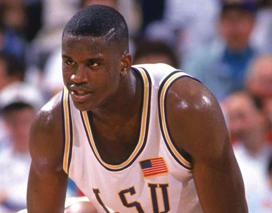 荷兰足协官方：小克鲁伊维特因伤缺战立陶宛，已经返回俱乐部