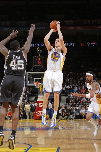 【LPL老婆】余霜抹胸长裙，比美貌先到来的是香气