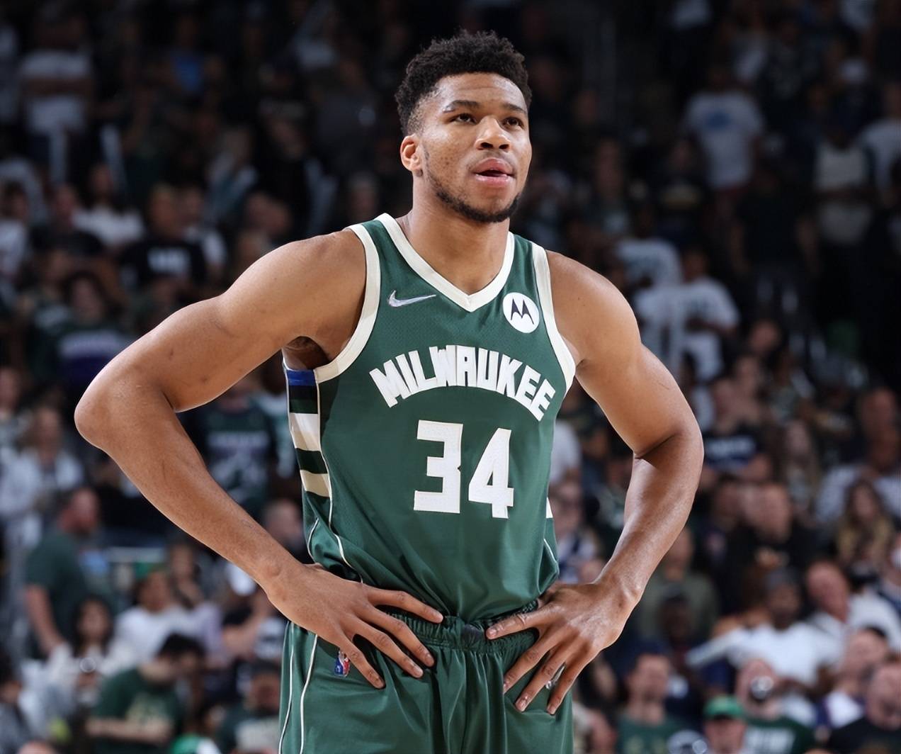 12战10胜！联盟第1！快船超级崛起，小卡迎来新里程碑