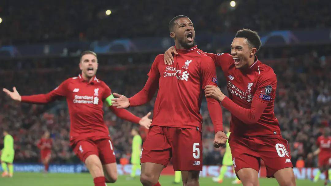 阿斯顿维拉主场2-1战胜阿森纳，延续连胜，双线作战表现亮眼。