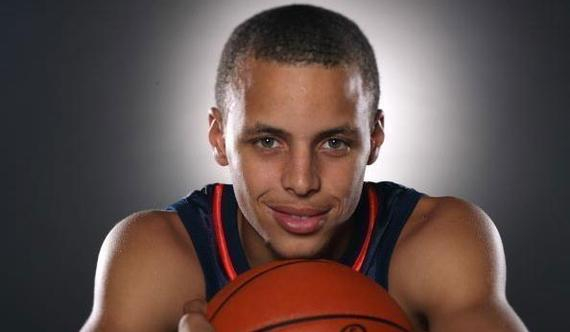 山西106-93广东 球员评价：4人满分，4人及格，1人低迷