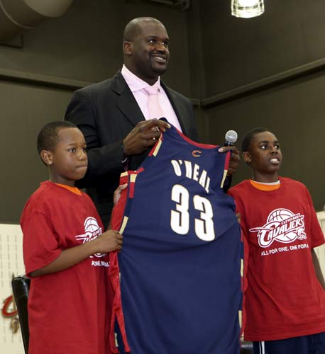 反超勇士回第6！哈登29+6+6&小卡27+10+7，快船126-113逆转尼克斯